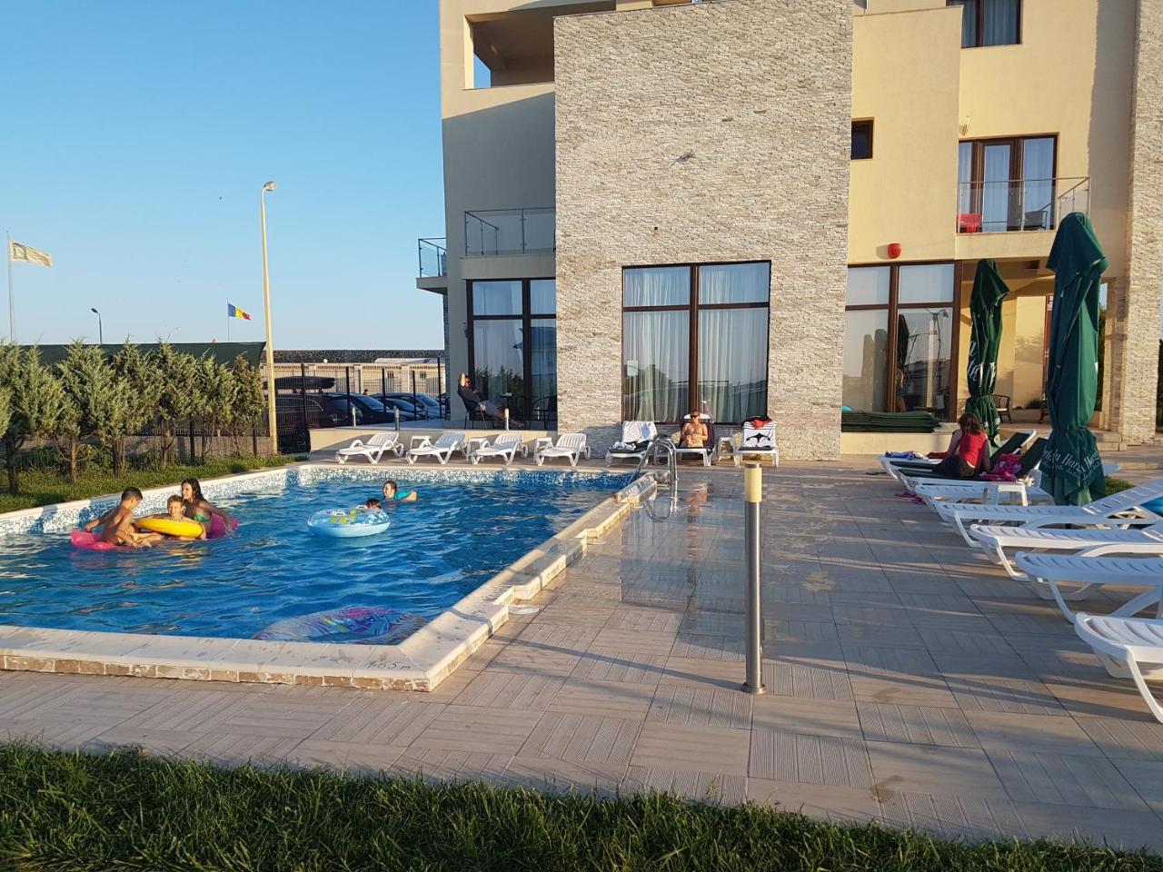 Hotel Sara Vama Veche Exterior foto